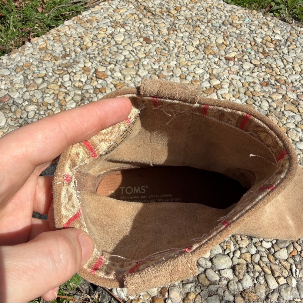 Toms Tan Suede Ankle Booties - Picture 14 of 16